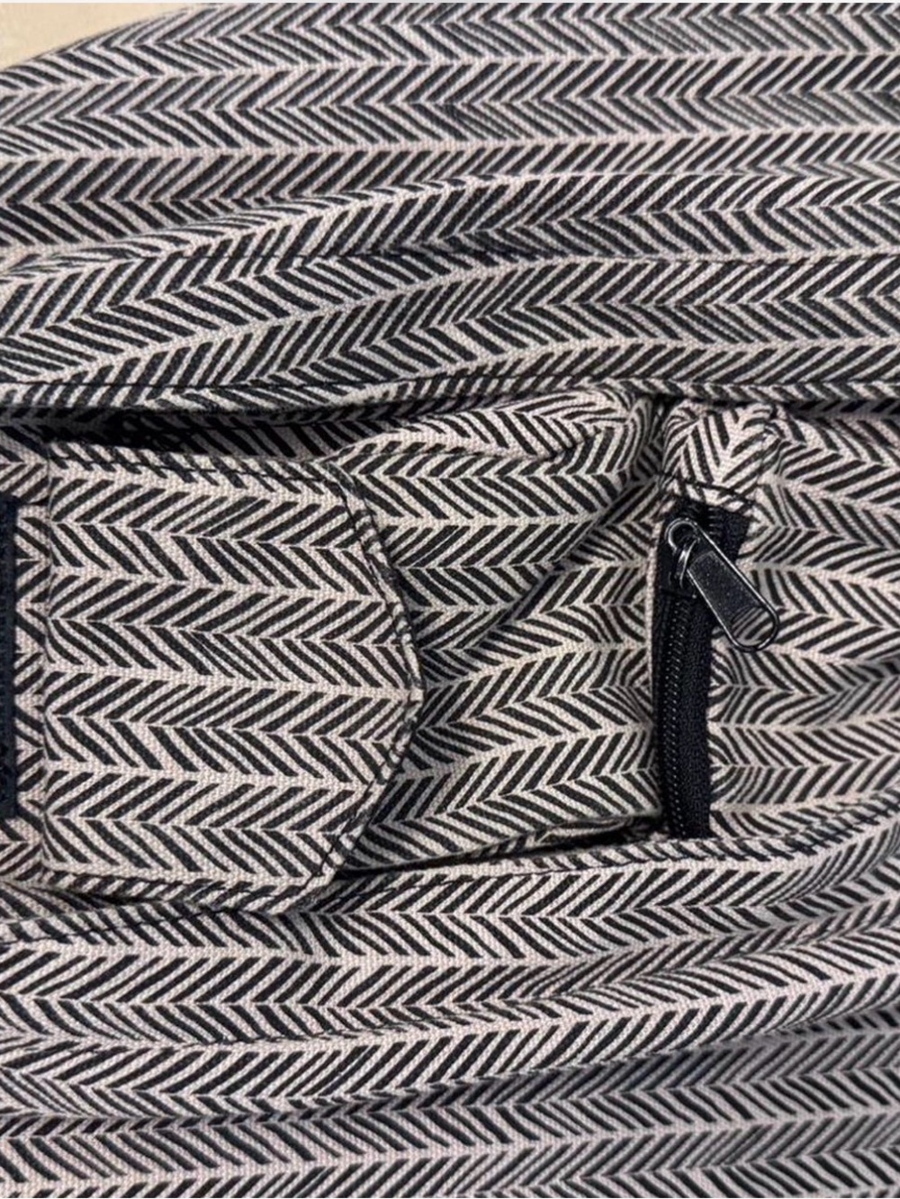 Kavu Herringbone Rope Sling Bag - Picture 4 of 7